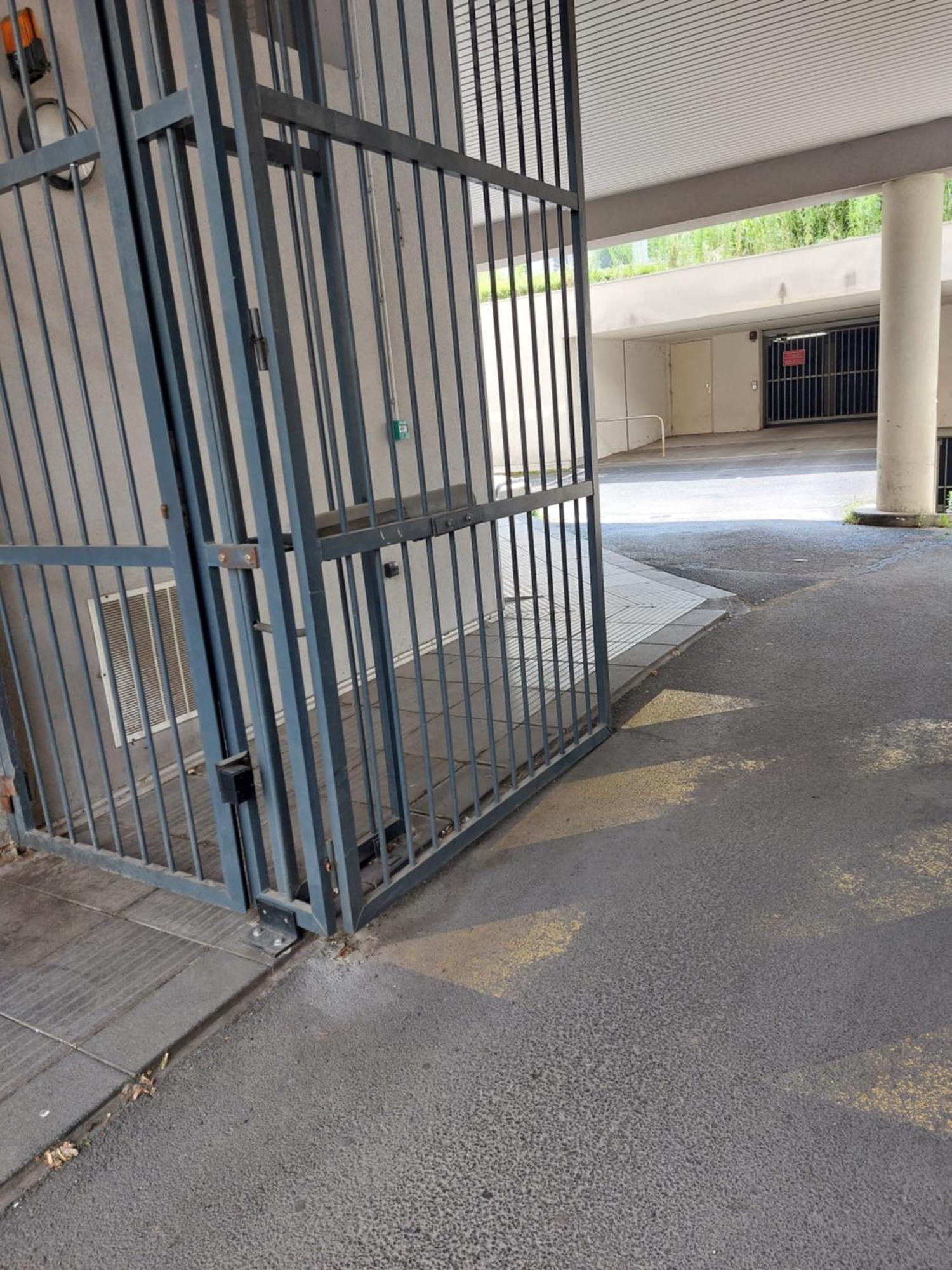Hyper Centre ,Jolie Chambre Climatisee Avec Parking Securise Gratuit Клермон-Ферран Экстерьер фото